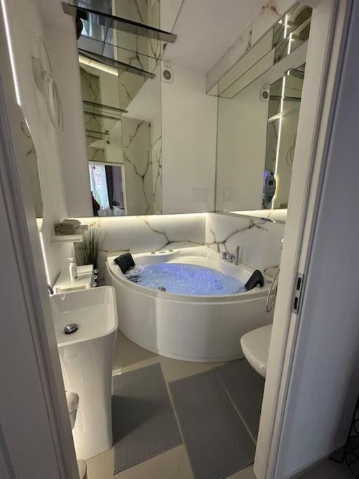 Salt Inn Apartments No 2 - Jacuzzi Wieliczka Εξωτερικό φωτογραφία